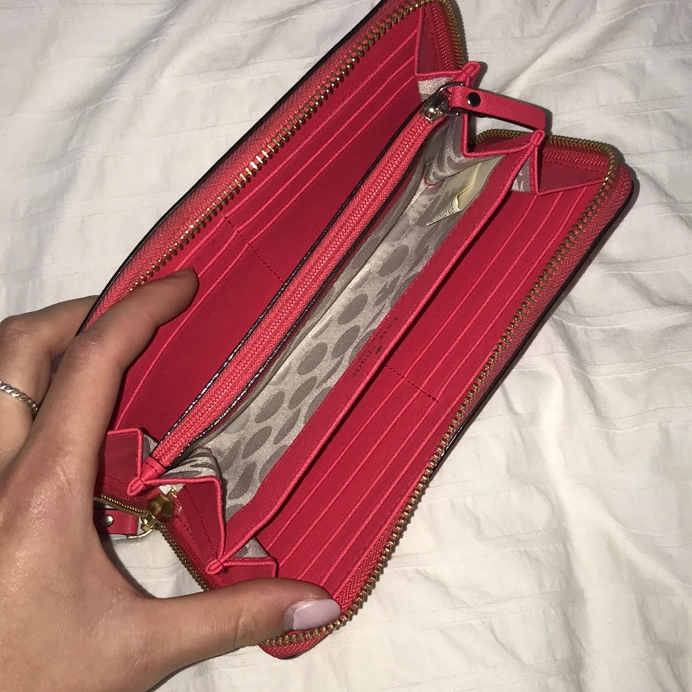 Kate Spade Wallet - Picture 3 of 5